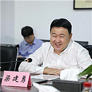 福建省委常委、宣傳部部長(zhǎng)梁建勇赴華人頭條調(diào)研